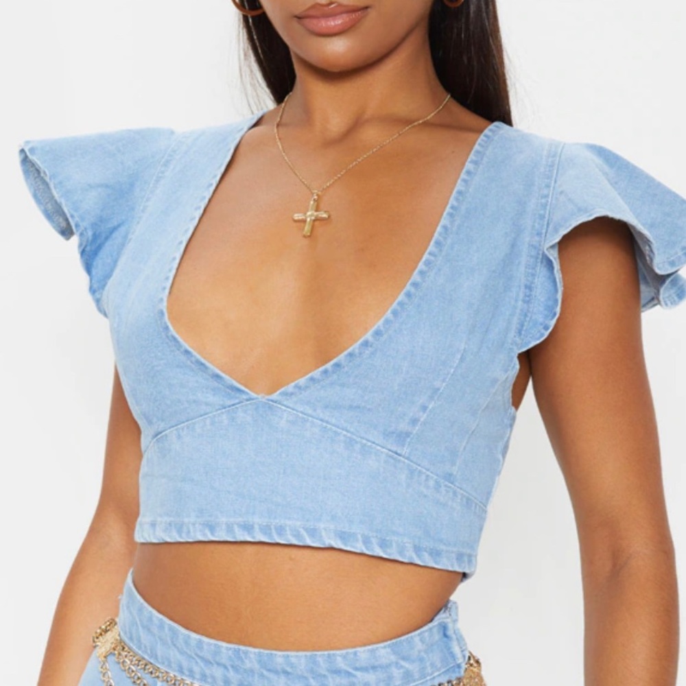 Flared Sleeve Crop Top